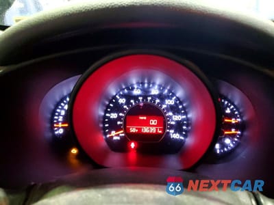 Zdjęcie 9 z 12 samochodu: 2015 KIA SOUL BASE VIN:KNDJN2A2XF7155558 - miniatura