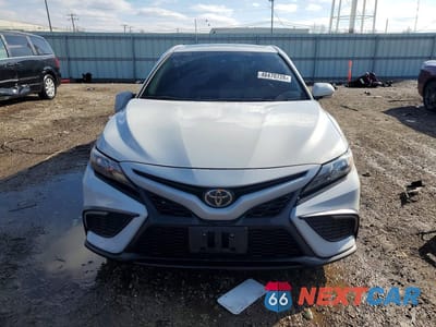 Piąte zdjęcie samochodu w środku: 2024 TOYOTA CAMRY SE VIN:4T1T11AK8RU242598 - miniatura