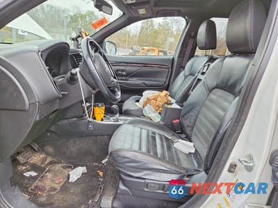 Zdjęcie 7 z 12 samochodu: 2019 MITSUBISHI OUTLANDER SE VIN:JA4AD3A38KZ025126 - miniatura