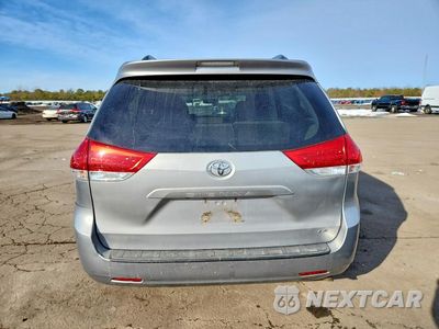 Zdjęcie 6 z 12 samochodu: 2013 TOYOTA SIENNA LE 8-PASSENGER VIN:5TDKK3DC8DS325815 - miniatura