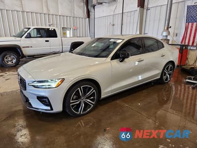 2021 VOLVO S60 T5 R-DESIGN 7JR102TM5MG122804 - główne zdjęcie licytacji z USA - miniatura