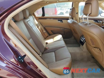 Zdjęcie 10 z 12 samochodu: 2008 MERCEDES-BENZ S 550 VIN:WDDNG71X38A196954 - miniatura