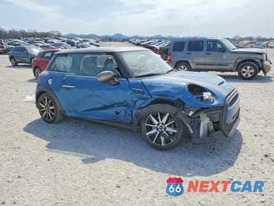 Czwarte zdjęcie samochodu z boku: 2024 MINI COOPER S VIN:WMW53DH04R2U92863 - miniatura