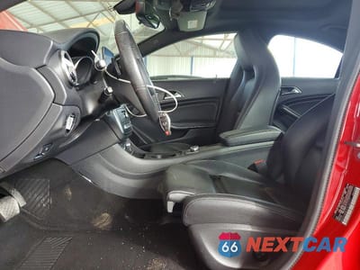 Zdjęcie 7 z 12 samochodu: 2019 MERCEDES-BENZ CLA 250 VIN:WDDSJ4EB7KN744777 - miniatura