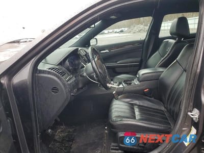 Zdjęcie 7 z 12 samochodu: 2019 CHRYSLER 300 S VIN:2C3CCABGXKH635105 - miniatura