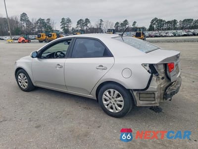 Drugie zdjęcie samochodu z przodu: 2010 KIA FORTE EX VIN:KNAFU4A29A5066697 - miniatura