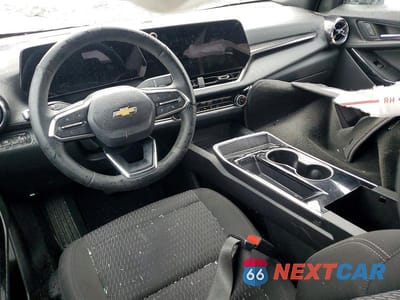 Zdjęcie 8 z 12 samochodu: 2025 CHEVROLET EQUINOX LT VIN:3GNAXHEG2SL213873 - miniatura