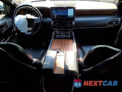 Zdjęcie 8 z 13 samochodu: 2022 LINCOLN NAVIGATOR L BLACK LABEL VIN:5LMJJ3TT2NEL08413 - miniatura