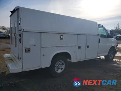 Trzecie zdjęcie samochodu z tyłu: 2012 CHEVROLET EXPRESS UTILITY / SERVICE TRUCK VIN:1GB0G2CG9C1129017 - miniatura