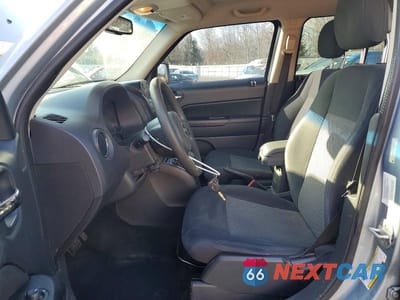 Zdjęcie 7 z 11 samochodu: 2013 JEEP PATRIOT SPORT VIN:1C4NJPBA8DD234838 - miniatura