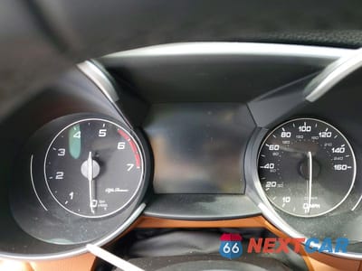 Zdjęcie 9 z 13 samochodu: 2017 ALFA ROMEO GIULIA VIN:ZARFAEBN3H7535619 - miniatura
