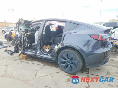 Drugie zdjęcie samochodu z przodu: 2024 TESLA MODEL Y VIN:7SAYGDEEXRF117354 - miniatura