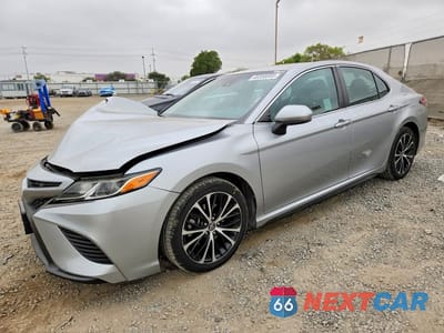 2018 TOYOTA CAMRY SE 4T1B11HK0JU119836 - główne zdjęcie licytacji z USA - miniatura