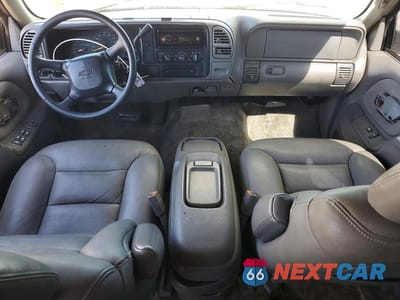 Zdjęcie 8 z 12 samochodu: 1999 CHEVROLET TAHOE C1500 VIN:1GNEC13R3XJ551161 - miniatura
