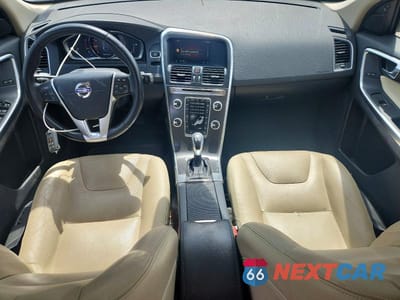 Zdjęcie 8 z 13 samochodu: 2016 VOLVO XC60 T6 PREMIER VIN:YV449MDK3G2874963 - miniatura