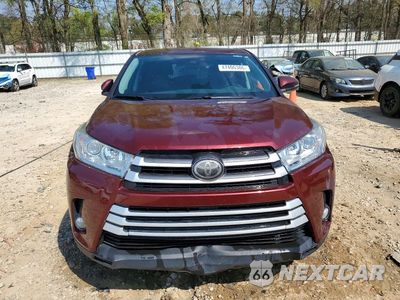 Piąte zdjęcie samochodu w środku: 2017 TOYOTA HIGHLANDER LE PLUS VIN:5TDZZRFH6HS207869 - miniatura