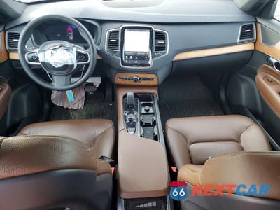 Zdjęcie 8 z 14 samochodu: 2023 VOLVO XC90 CORE VIN:YV4062PK1P1960639 - miniatura
