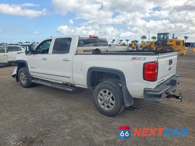 Drugie zdjęcie samochodu z przodu: 2015 CHEVROLET SILVERADO K2500 HEAVY DUTY LTZ VIN:1GC1KWEGXFF612526 - miniatura