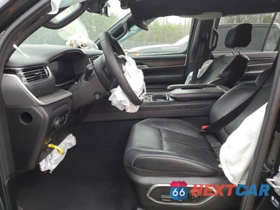 Zdjęcie 7 z 13 samochodu: 2024 JEEP WAGONEER L SERIES II VIN:1C4SJSBP8RS132016 - miniatura