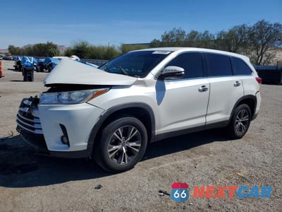 2019 TOYOTA HIGHLANDER LE PLUS 5TDZZRFH9KS338706 - główne zdjęcie licytacji z USA - miniatura