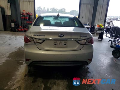 Zdjęcie 6 z 12 samochodu: 2014 HYUNDAI SONATA HYBRID BASE VIN:KMHEC4A42EA116495 - miniatura