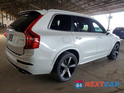 Trzecie zdjęcie samochodu z tyłu: 2016 VOLVO XC90 T6 VIN:YV4A22PM2G1041556 - miniatura