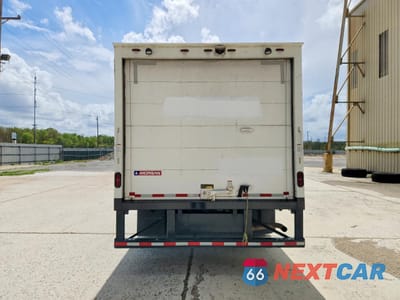 Zdjęcie 6 z 13 samochodu: 2020 CHEVROLET EXPRESS BOX TRUCK VIN:1GB3GSCG4L1143324 - miniatura