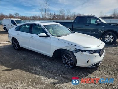 Czwarte zdjęcie samochodu z boku: 2025 HONDA ACCORD HYBRID EXL VIN:1HGCY2F6XSA042526 - miniatura