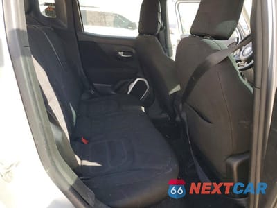 Zdjęcie 10 z 13 samochodu: 2018 JEEP RENEGADE LATITUDE VIN:ZACCJABB7JPG89531 - miniatura
