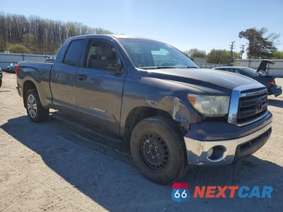 Czwarte zdjęcie samochodu z boku: 2013 TOYOTA TUNDRA GRADE VIN:5TFRM5F1XDX058784 - miniatura