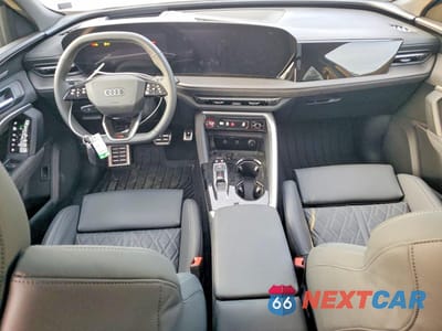 Zdjęcie 8 z 13 samochodu: 2025 AUDI SQ5 SPORTBACK PREMIUM PLUS VIN:WA1B5AGU0S2091829 - miniatura