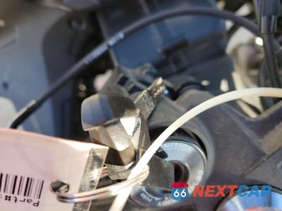 Zdjęcie 8 z 9 samochodu: 2025 KAWASAKI ZX636 K VIN:JKBZXJJ11SA028540 - miniatura