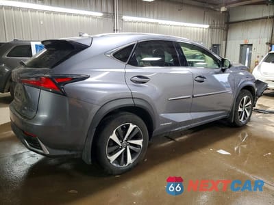 Trzecie zdjęcie samochodu z tyłu: 2020 LEXUS NX 300H BASE VIN:JTJGJRDZ6L2140357 - miniatura