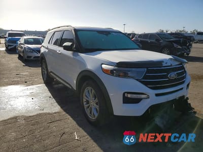 Czwarte zdjęcie samochodu z boku: 2021 FORD EXPLORER XLT VIN:1FMSK7DHXMGA68407 - miniatura