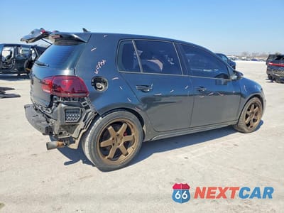 Trzecie zdjęcie samochodu z tyłu: 2013 VOLKSWAGEN GTI VIN:WVWHD7AJ1DW116057 - miniatura