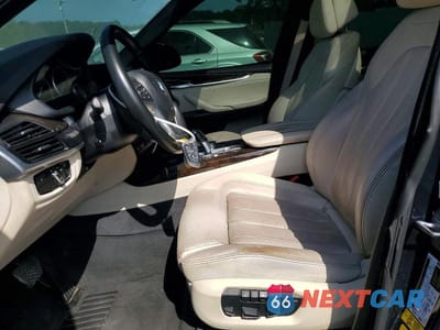 Zdjęcie 7 z 13 samochodu: 2017 BMW X5 XDR40E VIN:5UXKT0C52H0S80473 - miniatura