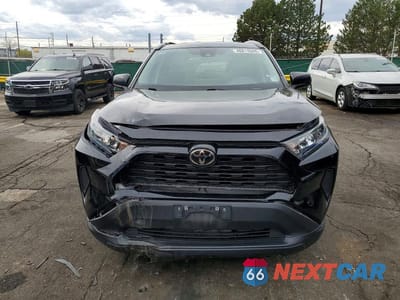 Piąte zdjęcie samochodu w środku: 2020 TOYOTA RAV4 LE VIN:2T3F1RFV9LC096906 - miniatura