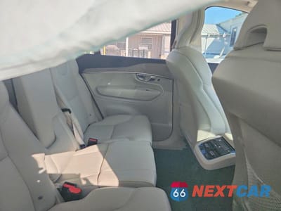 Zdjęcie 10 z 12 samochodu: 2025 VOLVO XC90 PLUS VIN:YV4H60PE4S1316384 - miniatura