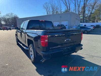 Drugie zdjęcie samochodu z przodu: 2018 CHEVROLET SILVERADO K1500 LT VIN:3GCUKREC1JG377226 - miniatura
