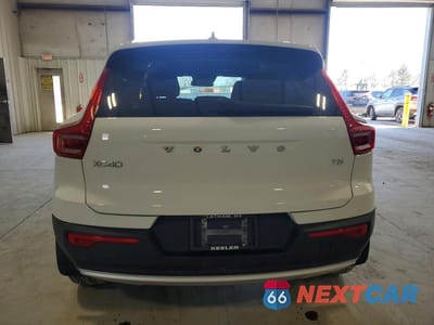 Zdjęcie 6 z 12 samochodu: 2019 VOLVO XC40 T5 MOMENTUM VIN:YV4162UK5K2047717 - miniatura