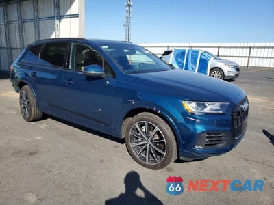 Czwarte zdjęcie samochodu z boku: 2021 AUDI Q7 PREMIUM PLUS VIN:WA1LXAF78MD021304 - miniatura