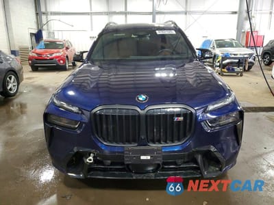Piąte zdjęcie samochodu w środku: 2025 BMW X7 M60I VIN:5UX33EM09S9Y51416 - miniatura