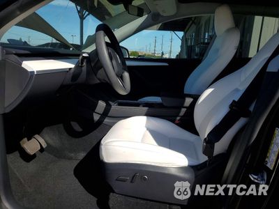 Zdjęcie 7 z 14 samochodu: 2024 TESLA MODEL Y VIN:7SAYGDEE6RA247869 - miniatura