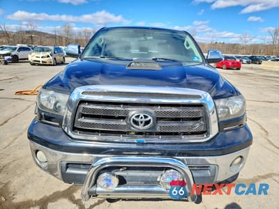 Piąte zdjęcie samochodu w środku: 2013 TOYOTA TUNDRA GRADE VIN:5TFRY5F19DX139439 - miniatura