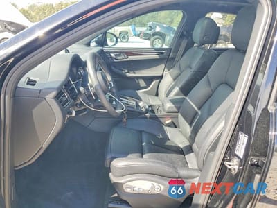 Zdjęcie 7 z 12 samochodu: 2025 PORSCHE MACAN BASE VIN:WP1AA2A55SLB11263 - miniatura
