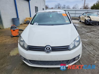 Piąte zdjęcie samochodu w środku: 2010 VOLKSWAGEN GOLF VIN:WVWNM9AJ0AW292558 - miniatura