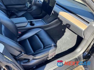 Piąte zdjęcie samochodu w środku: 2022 TESLA MODEL 3 VIN:5YJ3E1EB6NF259227 - miniatura