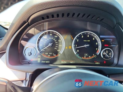 Zdjęcie 9 z 13 samochodu: 2018 BMW X5 XDRIVE35I VIN:5UXKR0C56J0Y02106 - miniatura