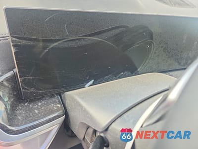 Zdjęcie 9 z 12 samochodu: 2026 BMW X6 XDRIVE40I VIN:5UX33EX02T9229141 - miniatura