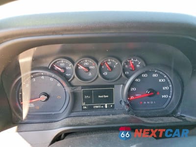 Zdjęcie 9 z 11 samochodu: 2020 CHEVROLET SILVERADO C1500 CUSTOM VIN:3GCPWBEH1LG238219 - miniatura